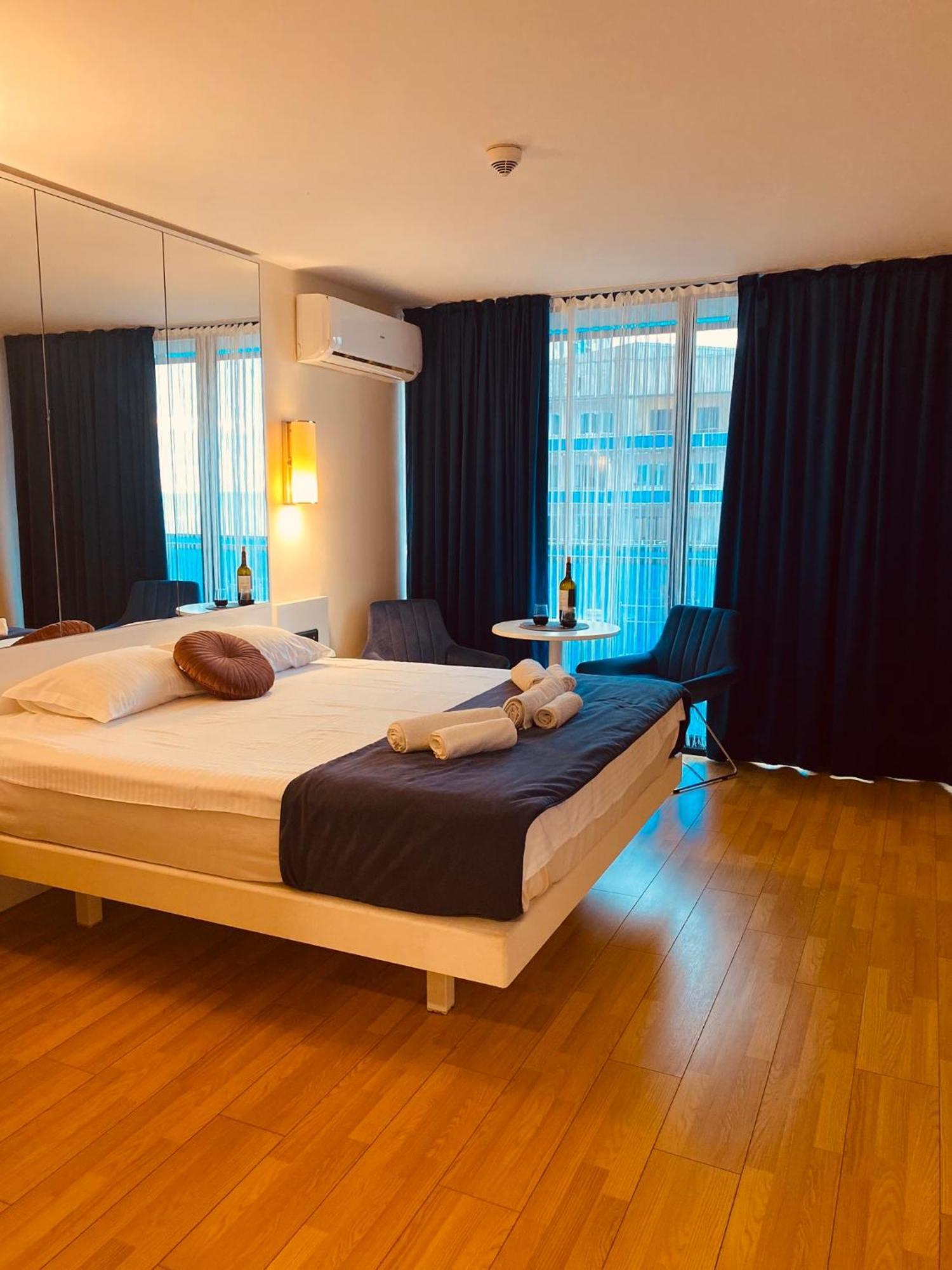 Orbi City Sea View Batumi Exterior photo